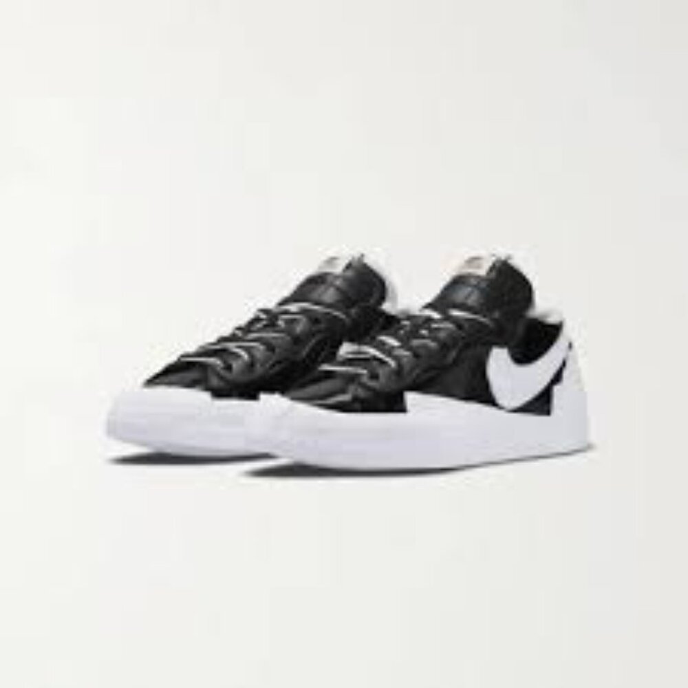 Nike Blazer Low Sacai Black Patent Leather size 11.5 DM6443-001